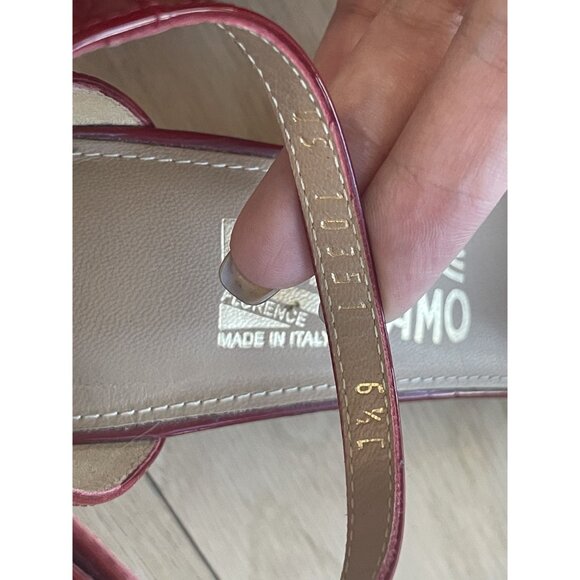 Salvatore Ferragamo Red Patent Leather Heeled Sandals Womens Size 6.5 With Bow & - Picture 7 of 10